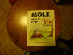 Mole Wins a Prize