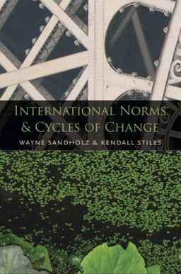 International Norms and Cycles of Change  9780195380088 Front Cover