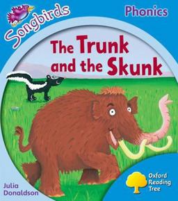 Oxford Reading Tree Songbirds Phonics: Level 3: the Trunk and the Skunk