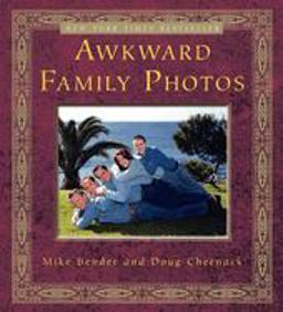 Awkward Family Photos  9780307592293 Front Cover