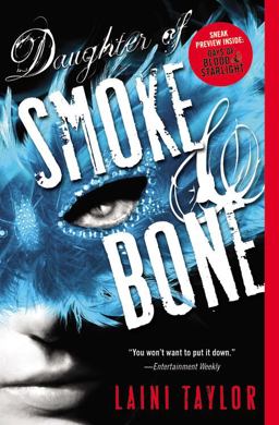 Daughter of Smoke &amp; Bone  9780316133999 Front Cover