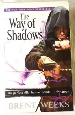 Way of Shadows Book 1 of the Night Angel  9780356500713 Front Cover