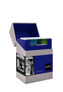 Magnum Photos: 100 Postcards 2016 9780500420362 Front Cover