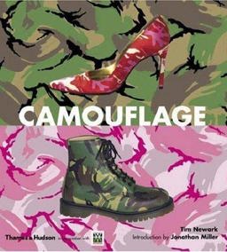 Camouflage  9780500513477 Front Cover