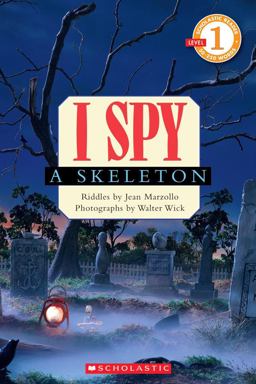 I Spy a Skeleton (Scholastic Reader, Level 1)  9780545175395 Front Cover