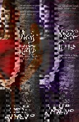 Magic Burns A Kate Daniels Novel: 2  9780575093942 Front Cover