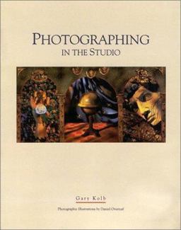 Photographing in the Studio Tools and Techniques for Creative Expression  9780697131898 Front Cover