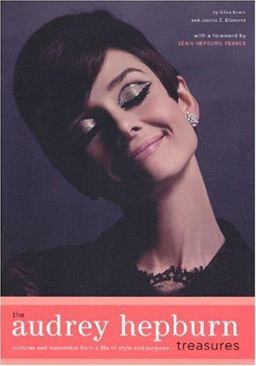 Audrey Hepburn Treasures Pictures and Mementos from a Life of Style and Purpose  9780743289863 Front Cover
