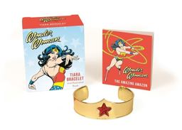Wonder Woman Tiara Bracelet and Illustrated Book  9780762458639 Front Cover