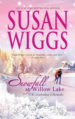 Snowfall at Willow Lake  9780778324935 Front Cover