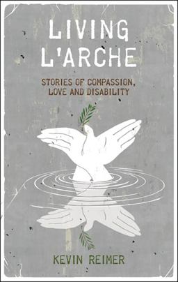 Living L'Arche  9780814632994 Front Cover