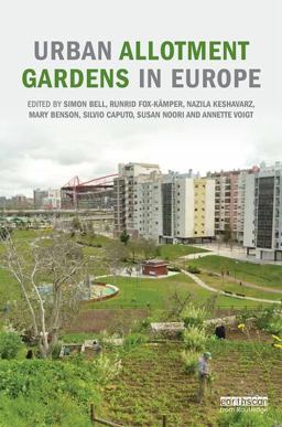 Urban Allotment Gardens in Europe  9781138921092 Front Cover