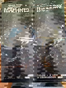 Modern Principles: Microeconomics 6th 9781319420369 Front Cover