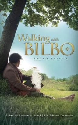 Walking with Bilbo  9781414301310 Front Cover
