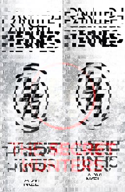 Secret Hunters  9781444757248 Front Cover