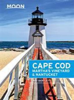 Moon Cape Cod, Martha's Vineyard &amp; Nantucket 4th 9781631212680 Front Cover