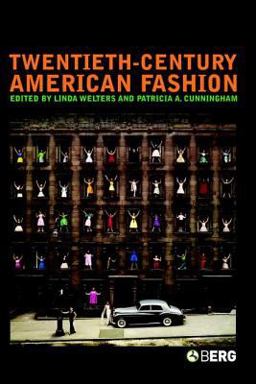 Twentieth-Century American Fashion  9781845200732 Front Cover
