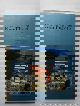 Keeping Things Whole : Readings in Environmental Science  9781880323908 Front Cover