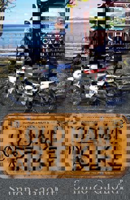 Old Man on a Bike  9781906321666 Front Cover