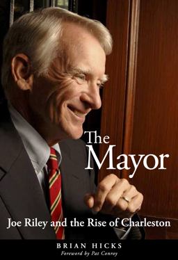 Mayor Joe Riley and the Rise of Charleston  9781929647255 Front Cover