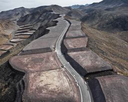 Michael Light: Lake Las Vegas/Black Mountain Michael Light: Lake Las Vegas/Black Mountain