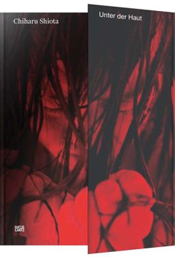 Chiharu Shiota Unter der Haut  9783775743532 Front Cover