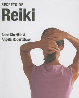 Secrets of Reiki  9783822809785 Front Cover